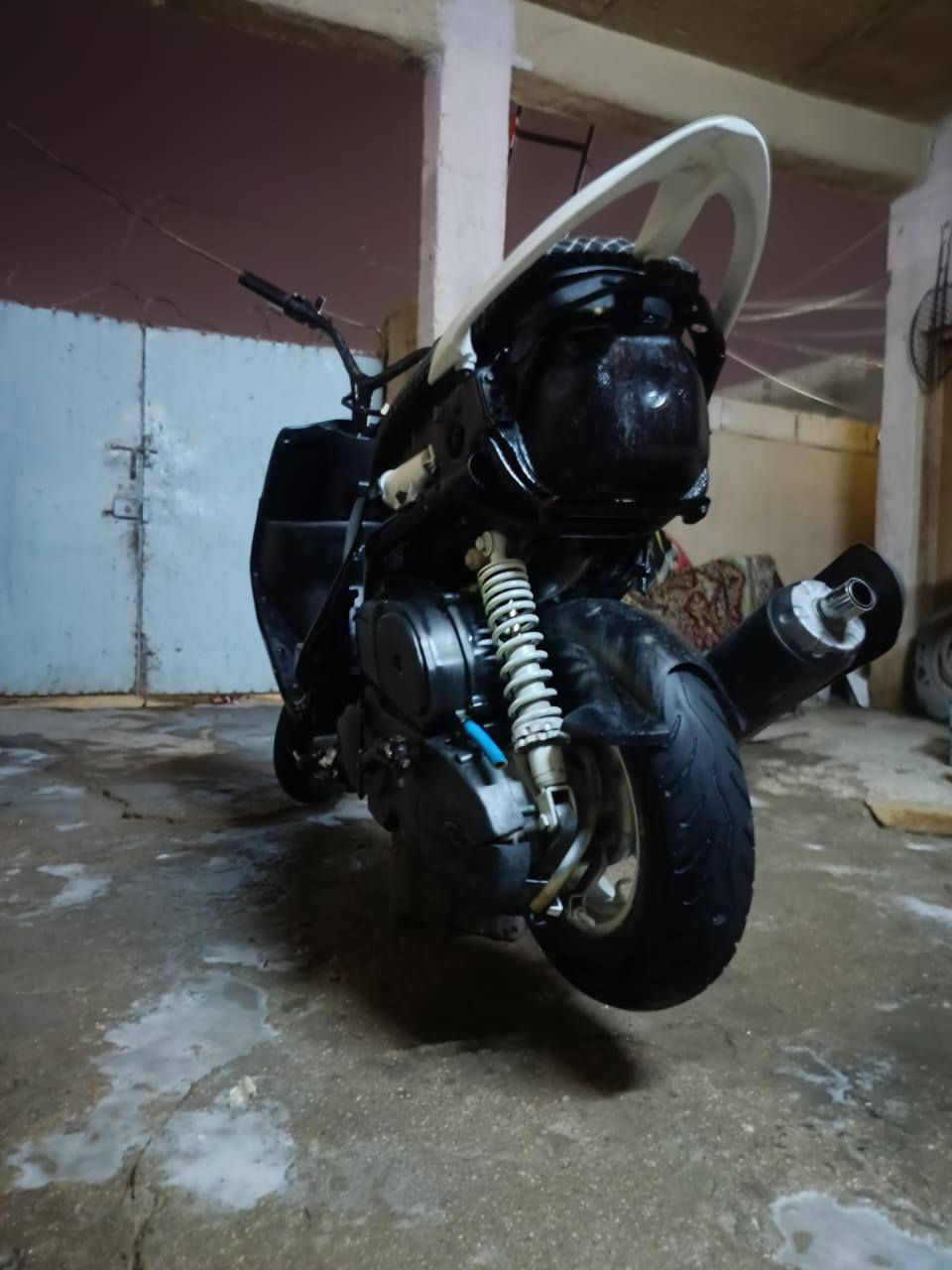 سلام عليكم دراجه ماكس عدله دراجه مكينه بلاد فقط ولفات مبدل دراجه حربيه سعره 450 مكان البصره الجزيره 

***********
