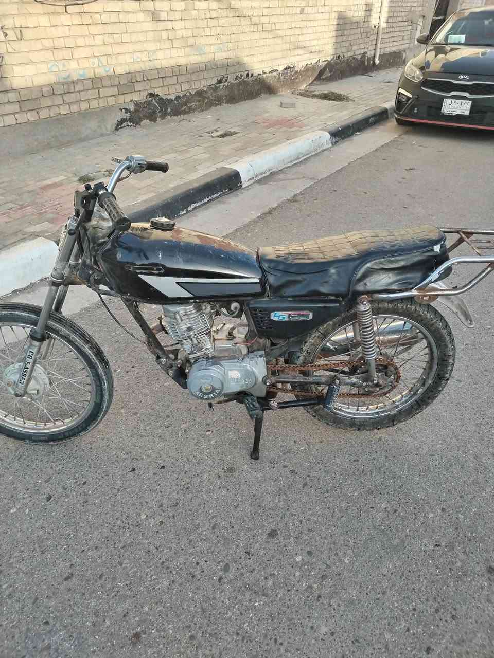 من رخصت الأدمن للبيع دراجه أربعه كير كلك كلك دراجه حلوه السعر 125 موجوده في كربلاء حي الوفاء للاستفسار ***********
