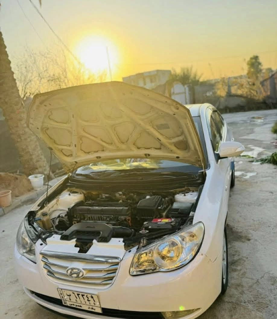 السلام  عليكم
النترا 2011 فول مواصفات
 خليجي محرك2000
رقم بغداد  
كير ومكينه وصدر مكفولات 
بيه صبغ 3 قطع جاملغات اماميه وبنيد 
سعر98وبيه مجال
مكاني بابل جبله 
رقم ***********
ماموجود بل خاص فقط اتصال
