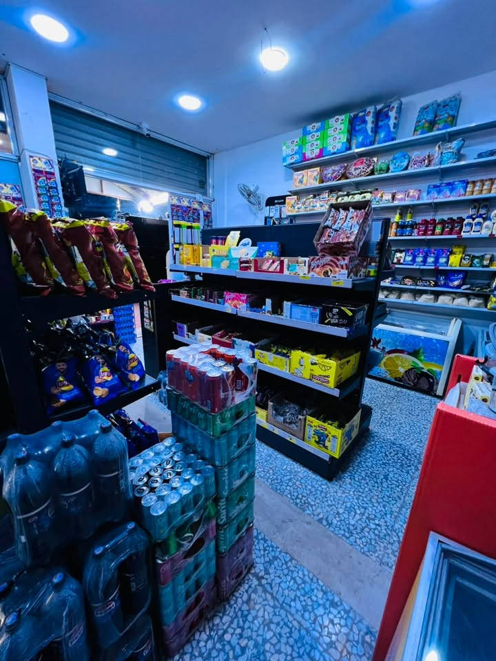 � للبيع: أسواق (ماركت) جاهزة للعمل
📍 الموقع: كربلاء الانتفاضة الاولى على شارع تجاري حيوي بحركة مستمرة.
✅ موقع مميز بين مخبز ومطعم 
يحتوي على 9 براد عمودي و4 مجمدات بطحية ، وميز كاشير ، وسبلت، وكونفيرة حجم كبير 
💰 الدخل اليومي: من 650,000 إلى 700,000 دينار عراقي.

***********
