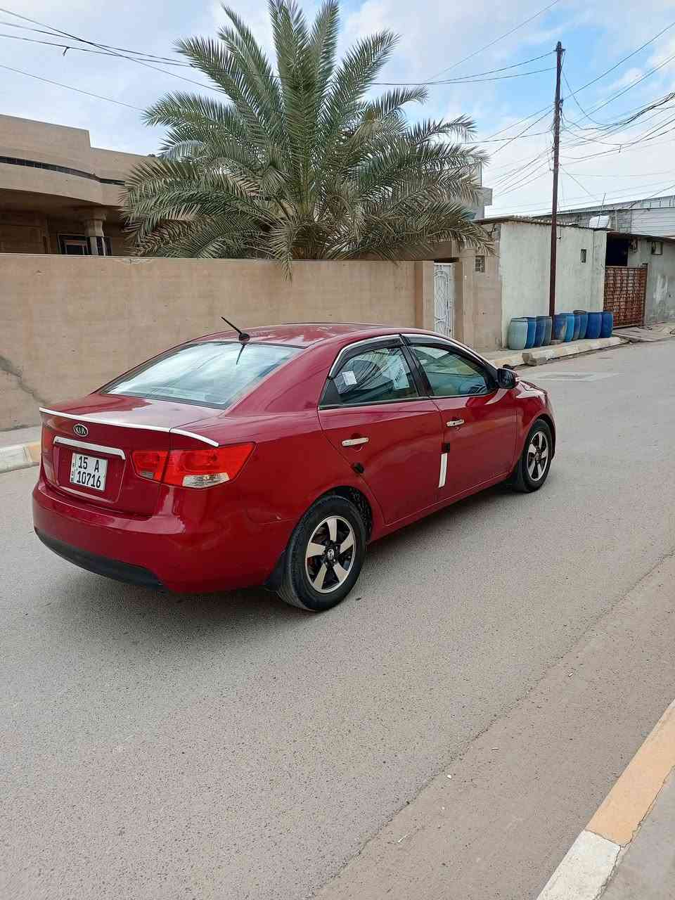 السلام عليكم فورتي للبيع 2009  خليجي السعر 77 وبيها مجال فول مواصفات بصمه فتحه محرك وكير وصدر كله جديد صبغ عام اي استفسار خابرني على الرقم  *********** المكان الفلوجه الانبار السياره جاهزه من كل شيء
