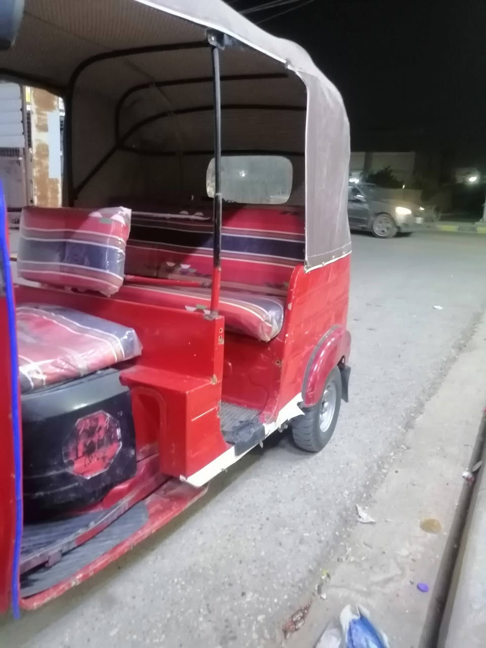 تكتك 2017  رقم وسنويه  للبيع
مكينه 20
ابيع هل موجود كدامك 
مكاني واسط الصويره
السعر4وبيهه مجال للشراي يدلل
***********
