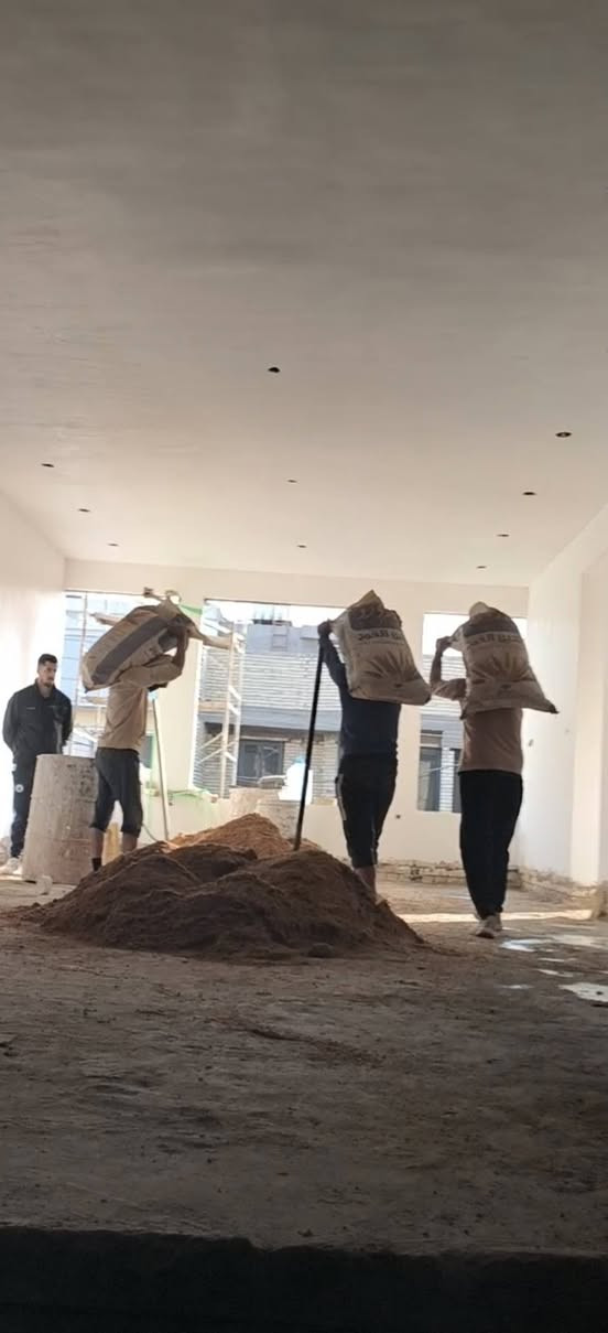 سلام عليكم كادر تصعيد على ظهر كافة مواد البناء مكانه بغداد أتصل وبخدمتك التزام  ***********
