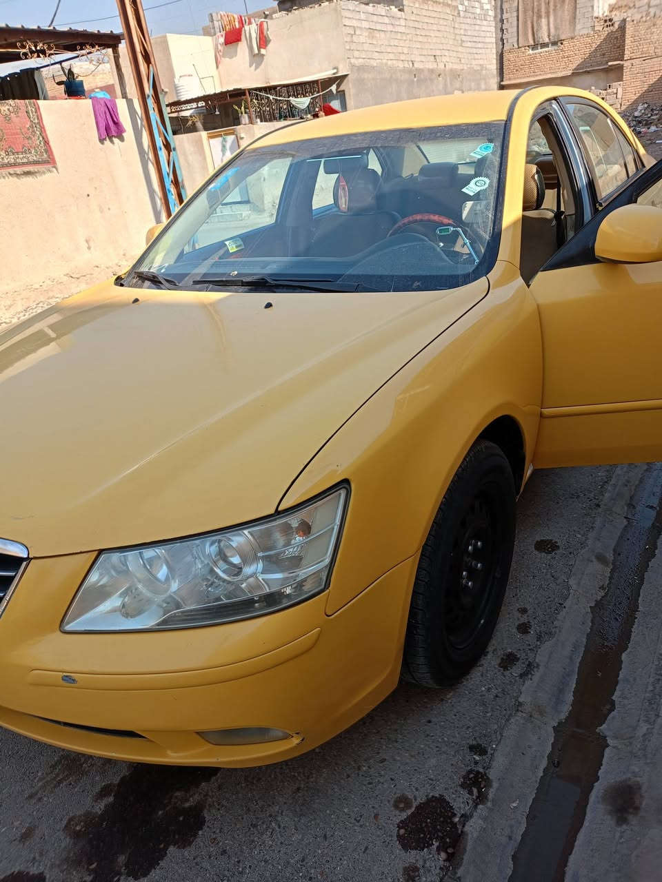 سوناتا 2009 للبيع
سيارة مكفولة عدا الباب اللي بصف السايق 
مكينة 2400 
السيارة وارد امريكي 
مكانها واسط قضاء الصويرة
***********
