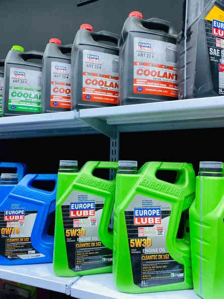 ‏‏
                     خدمات GTR👍🏻
    👨🏻‍🔧قوة اداء وحماية اطول تتوفر كافة انواع الزيوت 

🔴 تعد من أرقى أنواع زيوت المحركات، لما تحتويه من مواصفات وتقنيات عالية تعطي أداءً متميزاً 

🔻 تتوفر لمحركات البانزين ⛽️ 
وبجميع القياسات
العنوان بغداد البنوك جوه جسر البنوك مجاور حلويات ماكنتوش 
***********☎️
