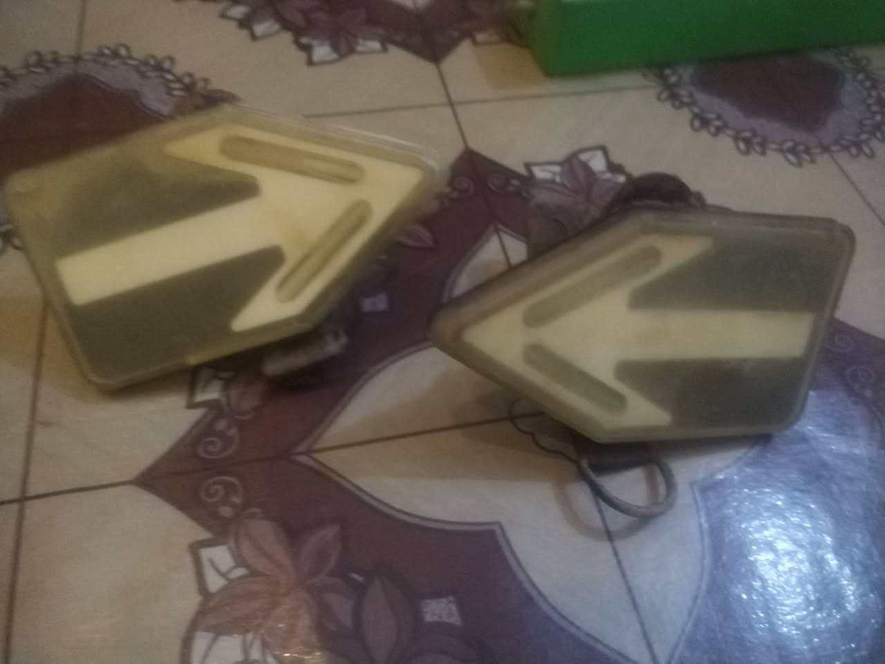 سلام عليكم غراض للبيع كلمن وسعره اتصل وتدلل ***********
