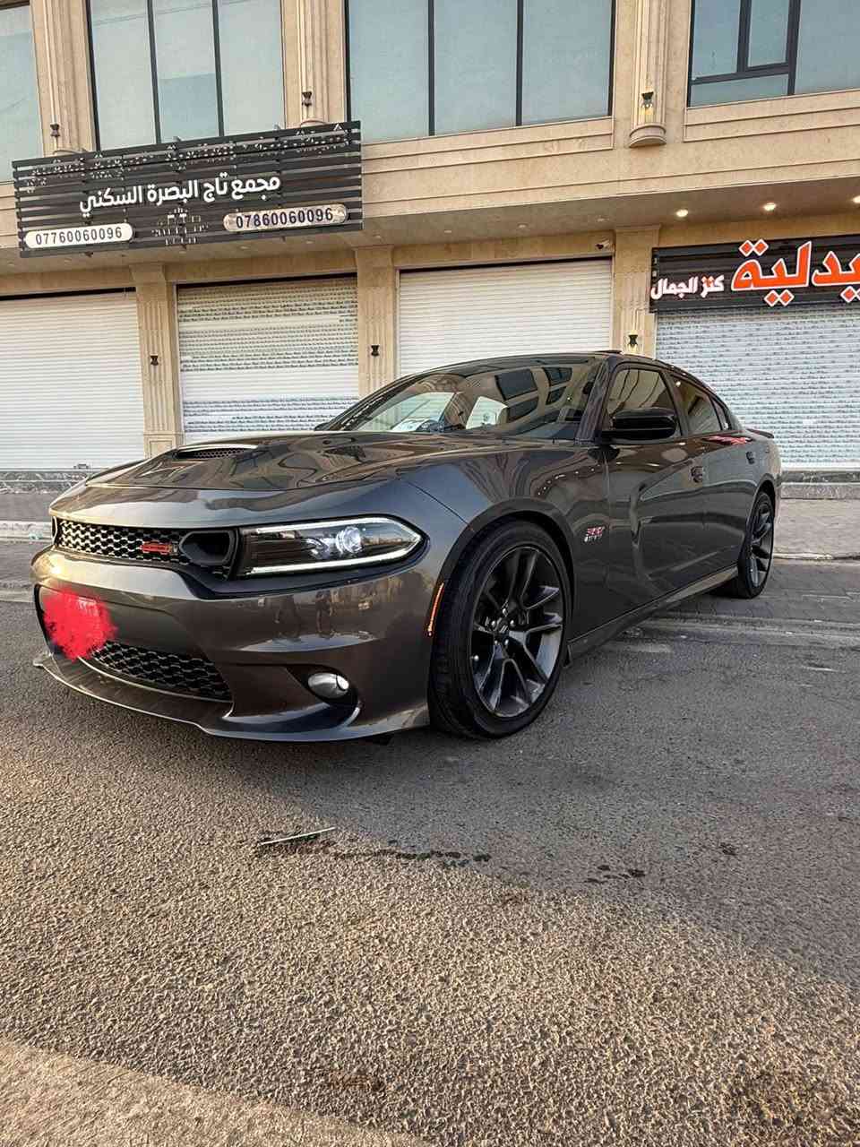 سلام عليكم دوج جارجر سكات باك فول مواصفات رادار امامي وخلفي وجانبي مديل سياره2023 ماشيه 10 الف حادث من امريكا بنيد ودعاميه وهسه صار بيه شخط موجو صورته بل منشور هاذ رقمي ***********سيارة بدون رقم
