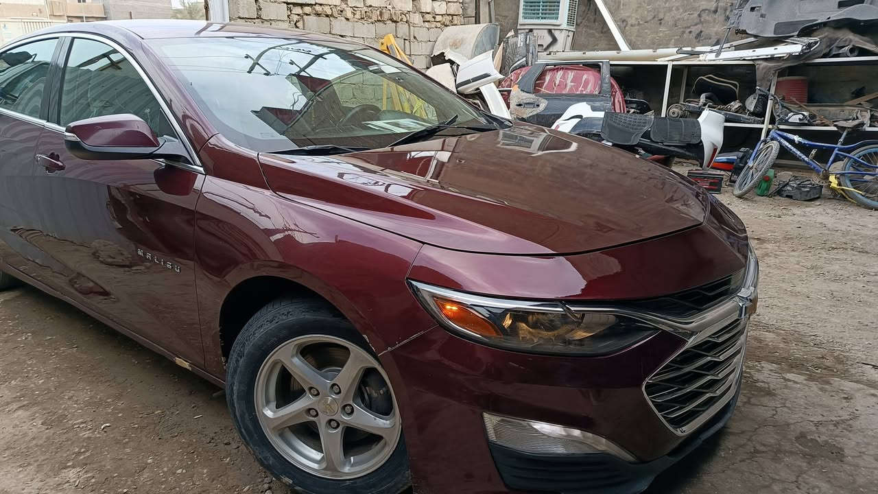 ماليبو لون مميز 2016 شكل ل2020
سيارة بحاله ممتاز 💎
مكينه 1500تيربو 💥(جديده) 
رقم بغداد 🔥
مواصفات 
🛑. دخول ذكي 
. فئة LS هوه الاكثر رغبه 
. شاشه كارت
حادثها جمالغ وبنيد وربع التكمه 
لسعر(85)
سيارة سعر البلاش بيها ملاحضات بيسطه 
للاستفسار (***********)
