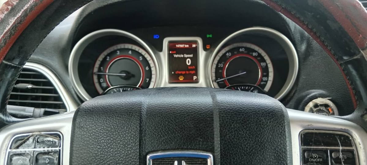 سلام عليكم دوج جورني 2018سيارة بلاد تبريد عل البلاد حت الفيتبم مال البلاد بصرة رقم مميز بية جاملق خلفي بأمريكا مصلح ٧ راكب السعر 130 وبيهه مجال سبب البيع ضرف بناء ***********واتساب
