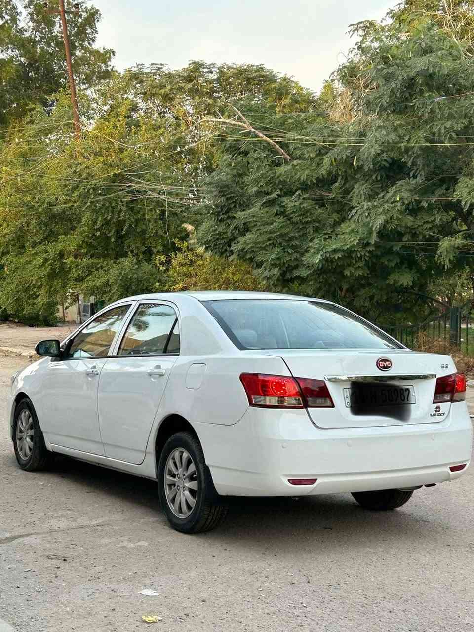 السلام عليكم للبيع بيوادي ١٣ فول مواصفات فتحه شاشه اندرويد وكامره تحكم ستيرن كشنات جلد كير اوتو مكينه ١٨٠٠ السياره بيه صبغ جاملغ خلفي بارد بل باب سياره كير ومحرك تايرات باتري تبريد ثلج صدار امامي وخلفي كله مكفول سيارة كلش حلوه خير من الله بغداد رقم جديد السعر ٥٩ حي العامل رقم ***********
