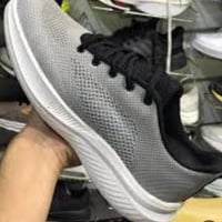 ترانشوز اوروبي • مقاس 43+ • غير مستخدم