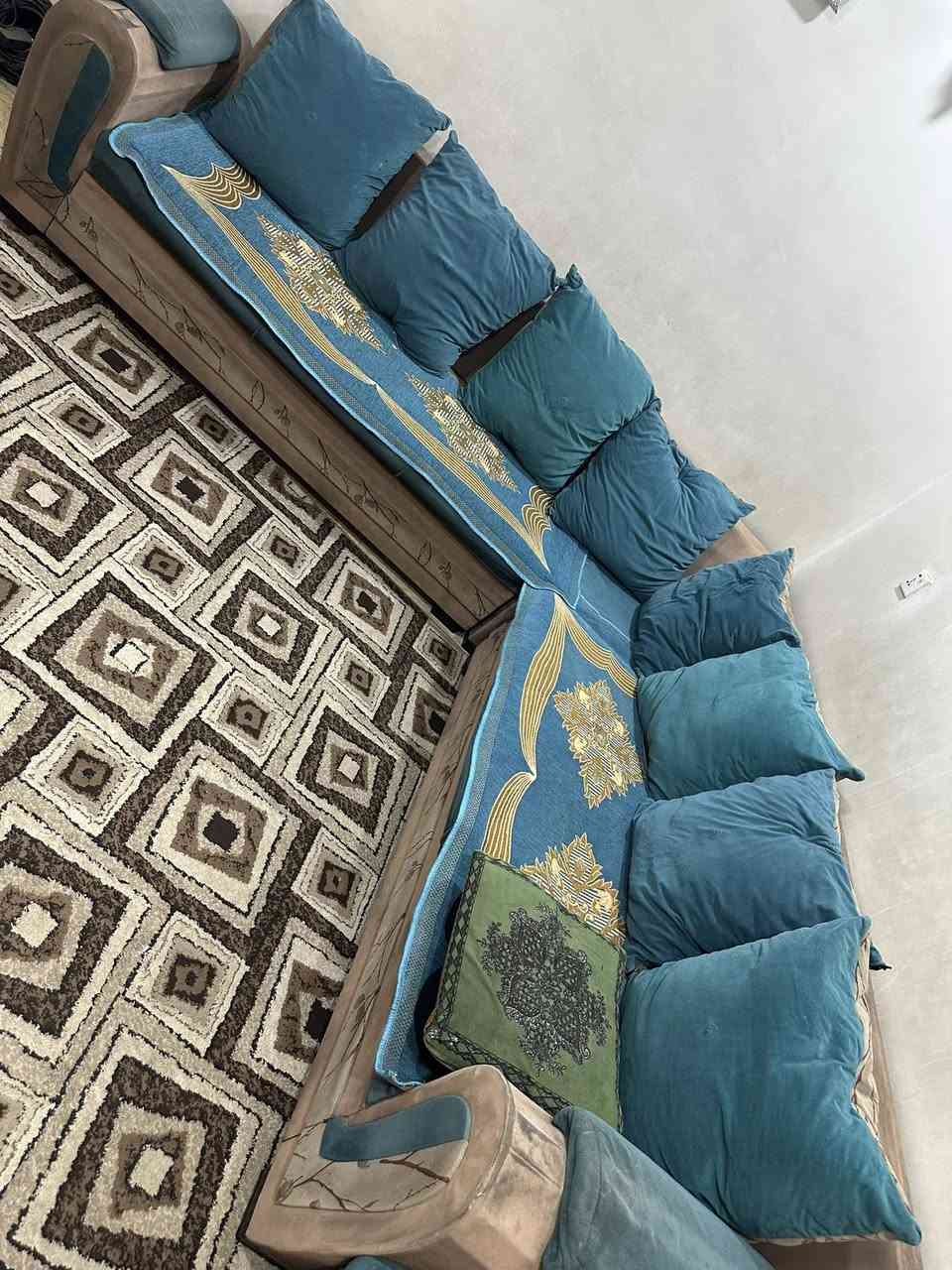 عندي هذه الغراض للبيع


**إذا كنت صاحب هذا الإعلان وتريد حذفه لأي سبب، رجاءا أرسل رسالة إلى الدعم الفني**