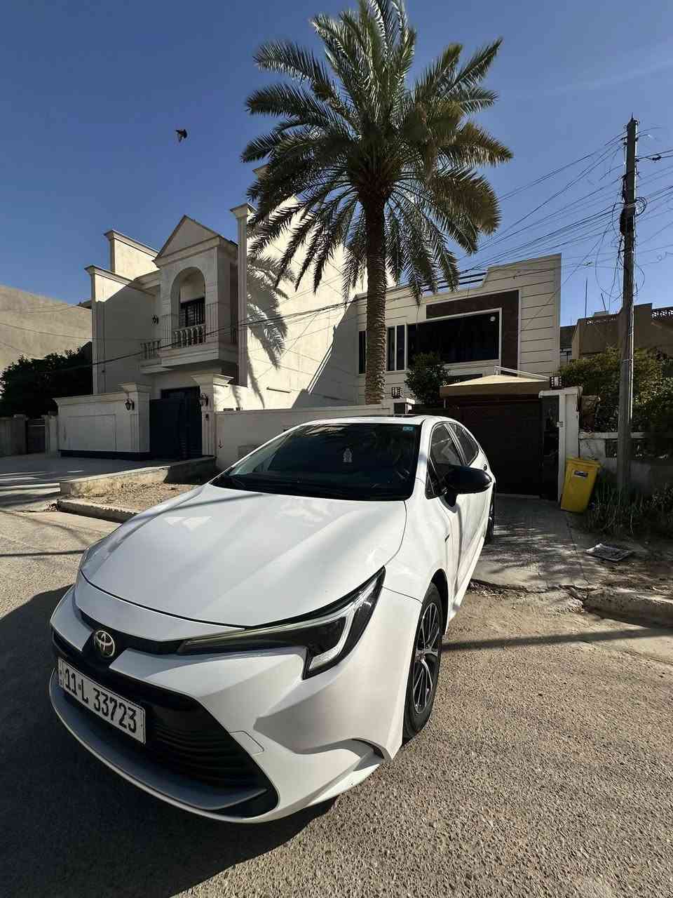 حياكم الله ✨
كل عام وانتم بخير 🤍
كورلا هايبرد شكل الامريكي 
موديل 2025
موصفات 1/1
فتحة سقف 
رادرات امامية +جانبيه +خلفية
مقاعد كهرباء 
داخل احمر 
دخول ذكي 
سياقه ذاتيه 
تحديد مسار 
وباقي الموصفات المعروفة
ممشى السيارة 10 الف 
السيارة جديده جداً ✨
علق يوصلك السعر 👍
مكان السيارة بغداد 
رقم صاحب السيارة ***********

للاعلانات ***********

#العراق #سيارات #بيع #بغداد #سيارة #شراء #ابوشريك
