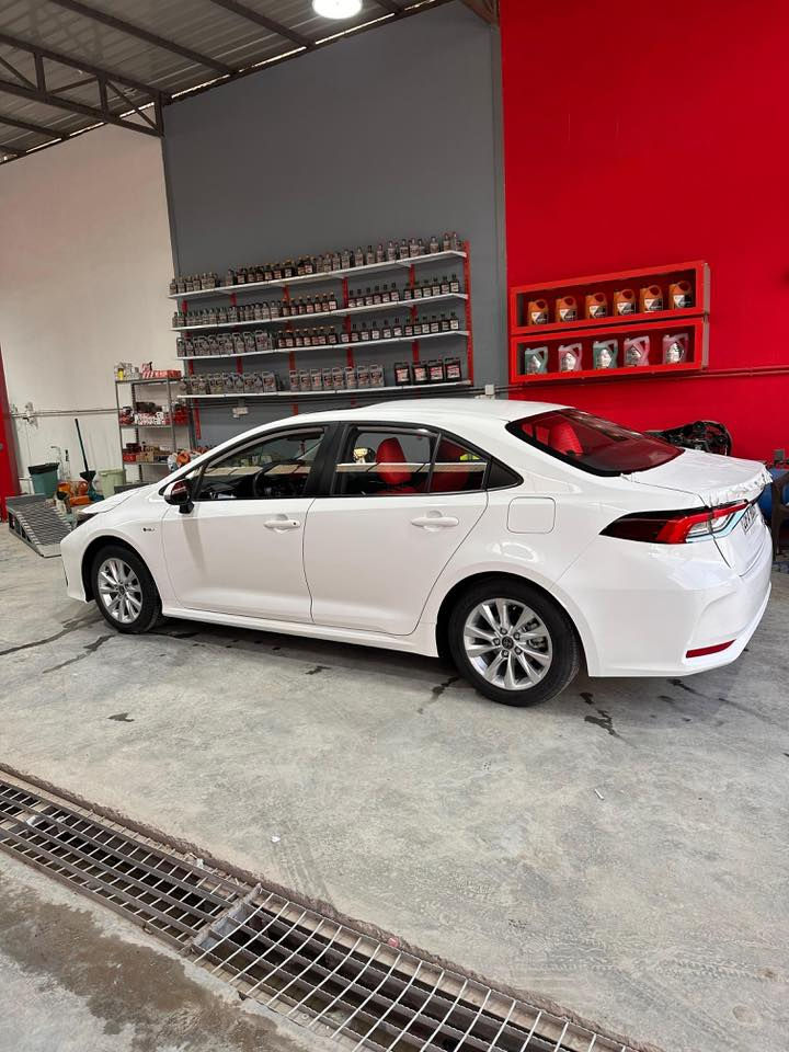 السلام عليكم

كورلا هايبرد 2025 شكل الخليجي HEV

 

ماشية 16

المواصفات:

كشن كهرباء

داخل لونين احمر 

فتحة سقف 

بصمه 

تبريد بيانو

قطعتين تبريد 

شاشه

كامره خلفيه 

رادار امامي 

وهواي مواصفات 

السياره بيه بارد موضح بالصور

السعر ١43$ وبيها مجال بسيط 

 العنوان النجف

للاستفسار ؛ ***********
