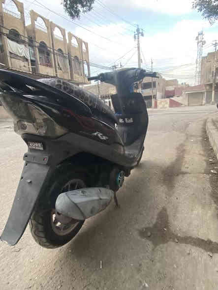 سلام عليكم دراجه للبيع  كلها بلادي بكاني لامين الثانيه رقمي *********** سعر (900)وبيها مجال
