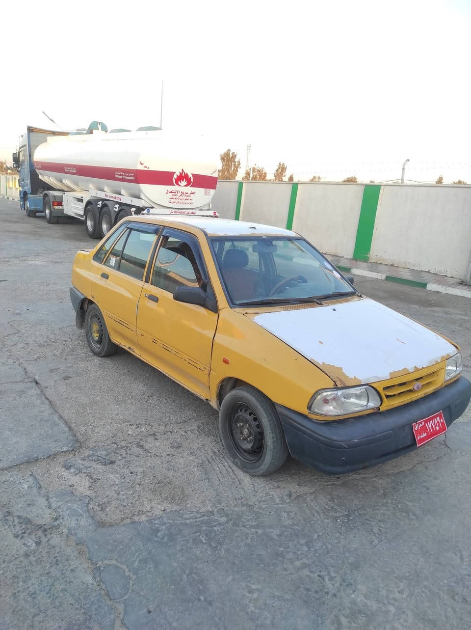 السلام عليكم شباب سياره سايبه للبيع موديل 2013رقم صدامي بغداد سنويه منتهيه بال 2020مكينه وكير وحداديه تخم تاير خير من الله دواخل حلوه ونظيفه كهربائيات كله شغال جاهزه كبل لشغل السعر 9ورقات وبيه مجال للشراي مستعجل على بيعتها مكاني بابل مامتواجد على الفيس الاستفسار هاذه رقمي اتصال وتدلل‏‪0787 703 8496‬‏
