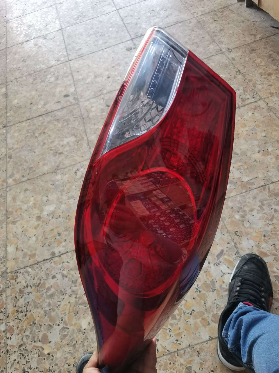 السلام عليكم بكلايت النترا 12 جهه اليمين السعر 40 مكاني بغداد الشعب لايوجد توصيل للاستفسار ***********
