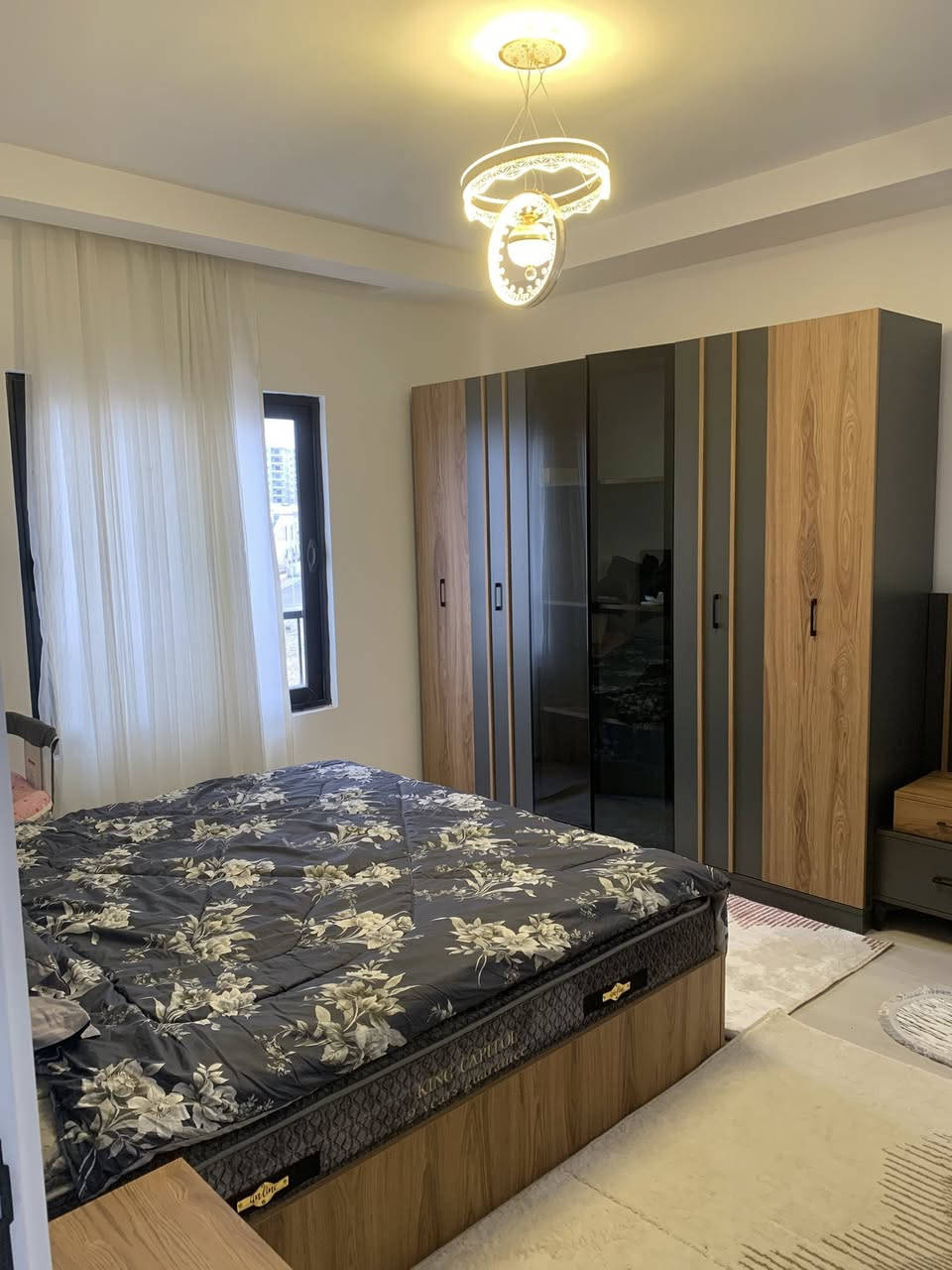 شقة غرفتين وصاله موثث كامل للايجار  في مجمع باك لاند خلف مدينه العاب.🎡
ايجار ٥٠٠ دولار
***********📞
***********📞
