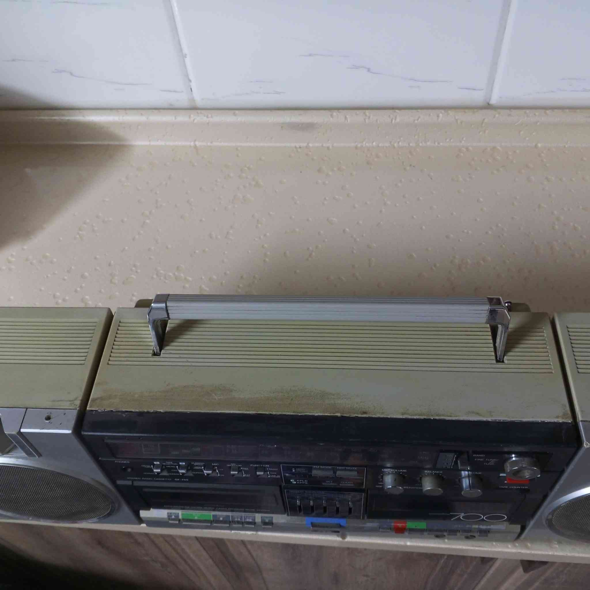 بۆ فرۆشتن ***********
