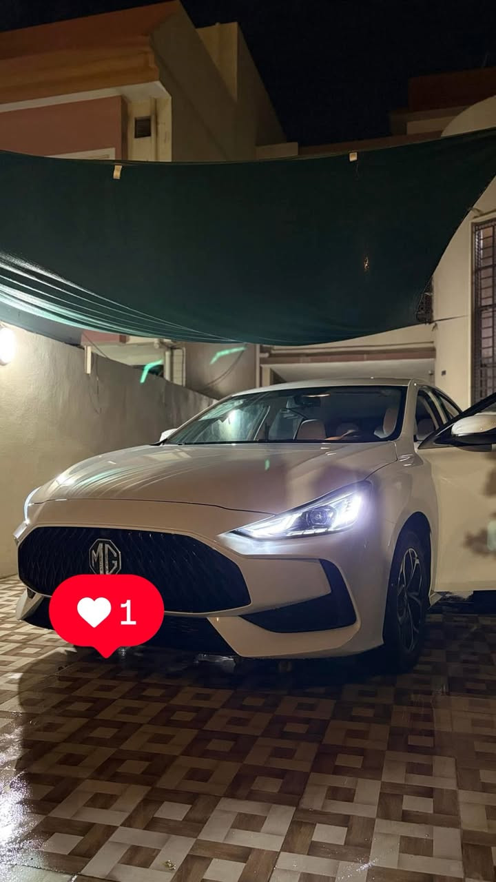 السلام عليكم 
MG GT 
2024
محرك 1500 تنفس طبيعي 
سيارة مواصفات ستندر 
بصمة 
اوتو هولد 
حساس خلفي 
هندبريك كهربائي 
السيارة كلش حلوة 
ماشية 33 الف KM
ضمان باقي 5 سنوات 
السيارة اني طلعتها من الشركة 
بدون ضرر وبدون صبغ 
الي عاجبة يتواصل وياي ع الارقام 
***********
***********
السيارة موجودة بالموصل 
باسمي + مرقم دهوك
السعر125
