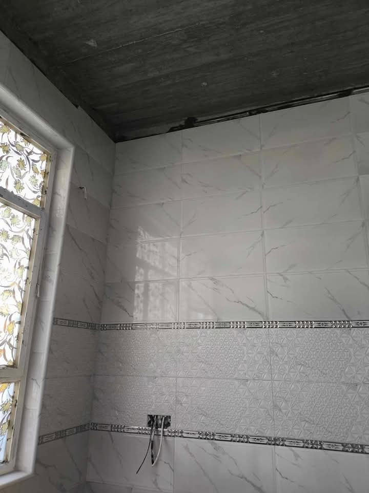 سلام عليكم خلفه كاشي وسراميك وبورسلين متفرغ حالين ***********
