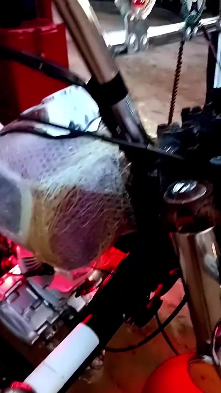 سلام عليكم ستوته البيع مديل 18 رقم نكليزي تحويل ثاني يوم ستوته جاهزه  مكينه برغي مامفتوح بيه  كارتون كير كارتون. تواير كارتون سدر كله جديد. كهربائيات كله شغاله ماعوزه برغي السعر  2700وبيه مجال  مكاني الفهود تقاطع الطار  رقم تليفوني ***********
