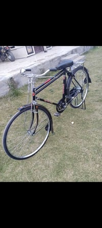 للبيع بايسكل هيرو هندي حجم 28 مستخدم يوم واحد فقط نضافته مثل ماموضح با...