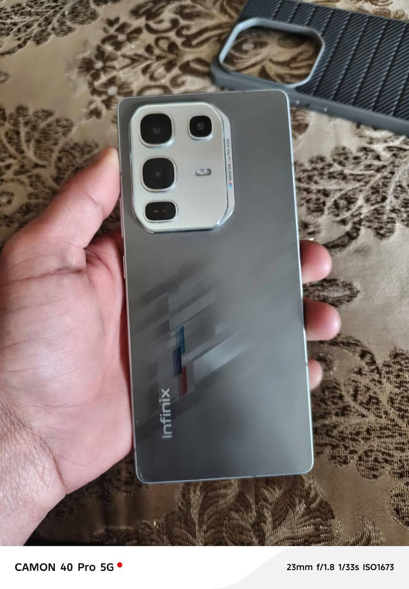 سلام عليكم نوت 50 برو عشوائية 8 ذاكرة 256 جهاز نضيف بس بي فطر واحد بشاشه بدون ملحقات فقط لزكه وكفر هديه مكاني بغداد جسر ديالى القديم رقمي ***********
