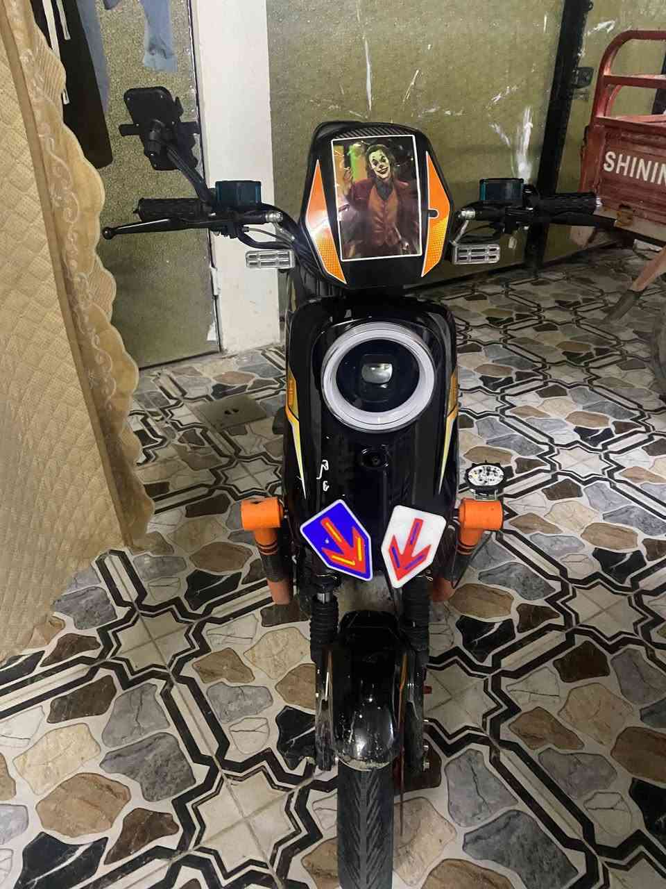 للبيعR9برو كل عيب مابي شرط الفحص عيبه بس  ينرادله شاشه لايت ليد ابيض دراجه نضيفه  ٥بطاريات دبل من شركه HISالسعر مناسب٣٦٠بي مجال


**إذا كنت صاحب هذا الإعلان وتريد حذفه لأي سبب، رجاءا أرسل رسالة إلى الدعم الفني**
