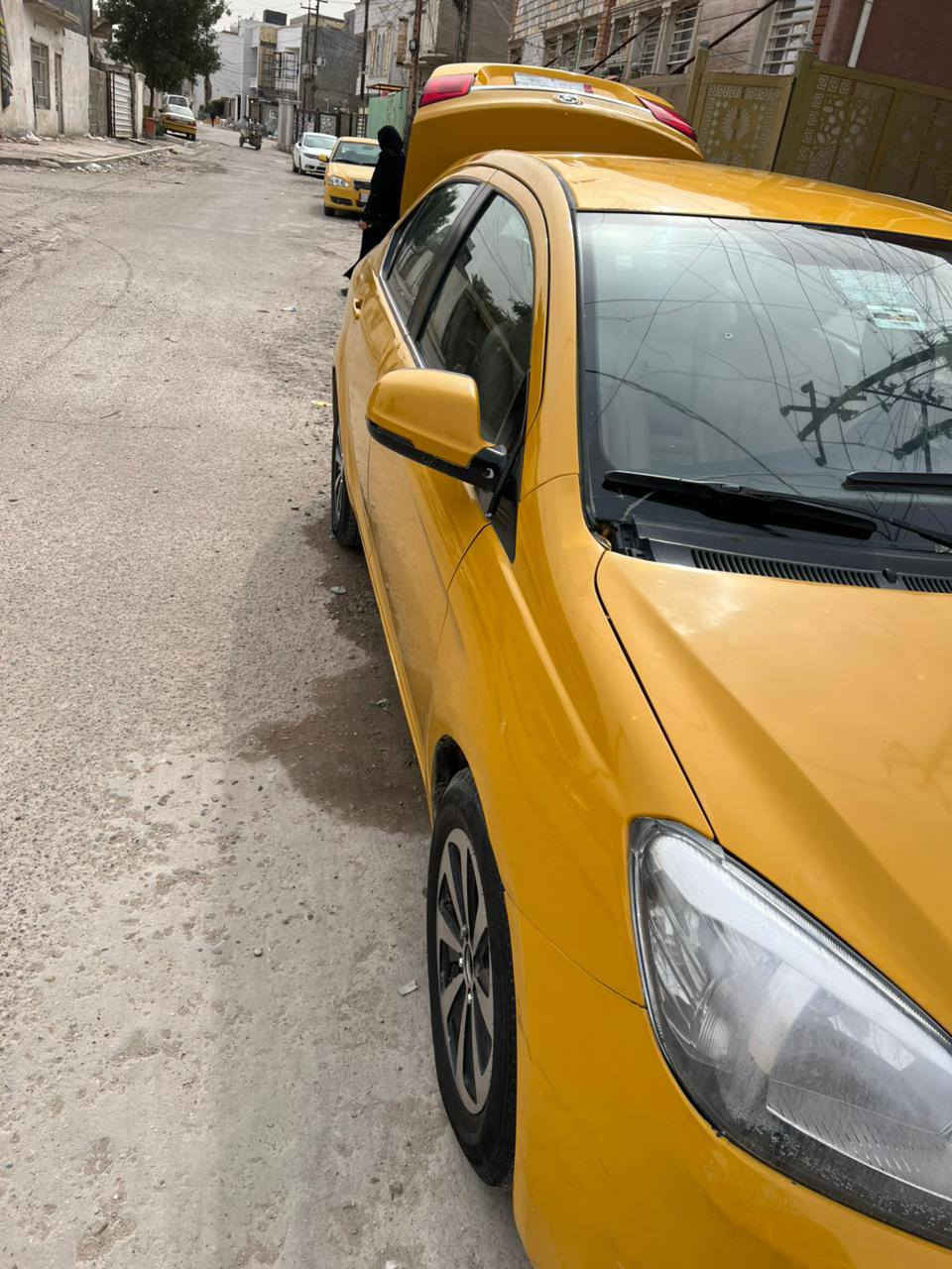 سلام عليكم من رخصه الادمن سياره فولكس كريت ويل موديل 2016مصبوغه حزام تبديل جاملغ الامامي الأيسر فقط محرك كورله 1600 كير مكفول تخم تأير جديد صدر خلفي امامي جديد كهربائيات ما بيه نقص رقم بغدادالسياره بسمي بيع مستعجل 50 بيه مجال بسيط ه‍..***********
