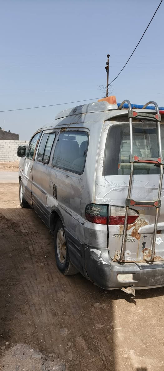 السلام عليكم ستاركس مديل 2007للبيع  مفتوح سياره جاهزه مكينه جديده كير اكسن حداده راعيه موجود يريد تحويل مكان البصره شط العرب السعر ٢٥رقم الهاتف ***********
