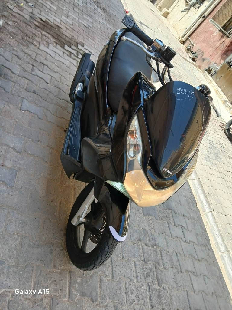 سلام عليكم....
دراجة (PSX)...(جيل الاول)  
🛵للبيع  ماشيه ٢٧ حقيقي ممتعوبه
دراجة شلعه معدل كهربائيات كلهه شغاله 
دراجة جديده  بلادية
أي نقص مابيهة دراجه مكفوله كفاله عامه بشرط علفحص اذا برغي مفتوح ترجع دراجة مال جناي 
جيب فيتر وتعال افحص مستعجل على بيعتهه السعر مليون و٣٥٠ 
العنوان بغداد  الكرخ  الاستفسار الاتصال على الرقم 📞 *********** بغداد, العراق
