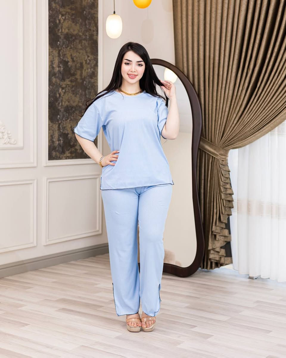 تخفيضات كميه محدوده 

تراك نسائي 
خامة زبدة مسحب مطاط شرط الفحص

القياس فري سايز لحد 80 كيلو

الدرزن 58
سعر القطعة مفرد 13 الاف

يوجد توصيل جميع المحافظات 
1️⃣


**إذا كنت صاحب هذا الإعلان وتريد حذفه لأي سبب، رجاءا أرسل رسالة إلى الدعم الفني**