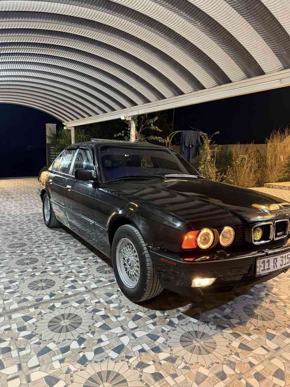 للبيع 525
رقم بغداد سنويه ولوحات جديد 
موديل ٩٢ مسكر عدل 
سياره جاهزه كير مكينه حداديه تبريد
كشنات كهرباء دبل ايرباك  
السعر60 وبيها مجال بسيط 
*********** مكاني تكريت
