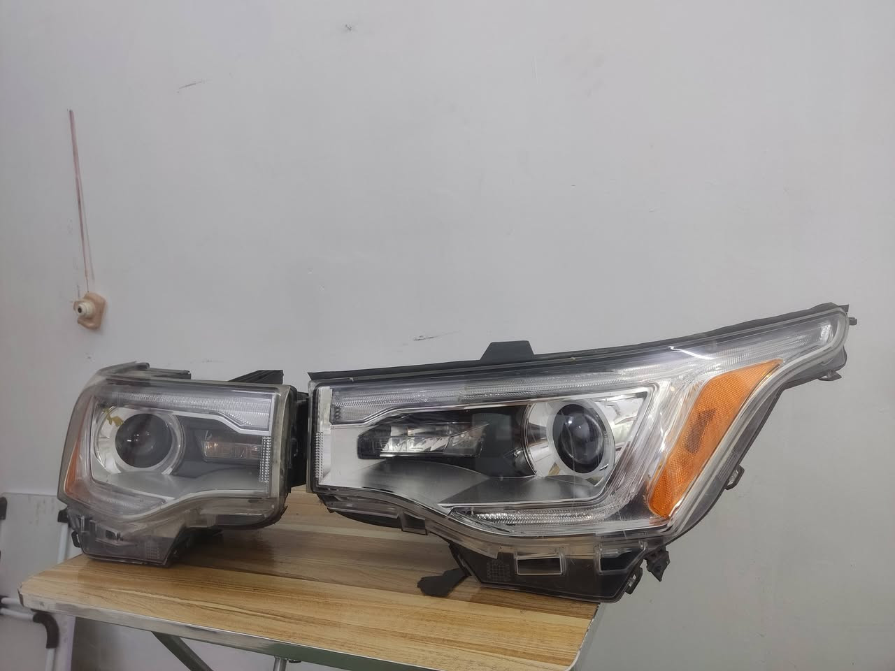 السلام عليكم ورحمه الله وبركاته
مازدات جمسي اكاديا موديل 17 و 18 و 19 اصلي تفصيخ بيها بس تك الظهر مكسور موضح بالفيديو السعر 340 الف الاتصال على الرقم *********** بي واتساب
