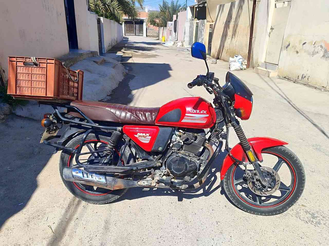 السلام عليكم من رخصت الادمن دراجه للبيع سونك م23 كامله كلشي بيه شغال مكان بعقوبه على خريسان السعر1200وبيه مجال اوراق كامله رقم ***********رقم صاحب الدراجه
