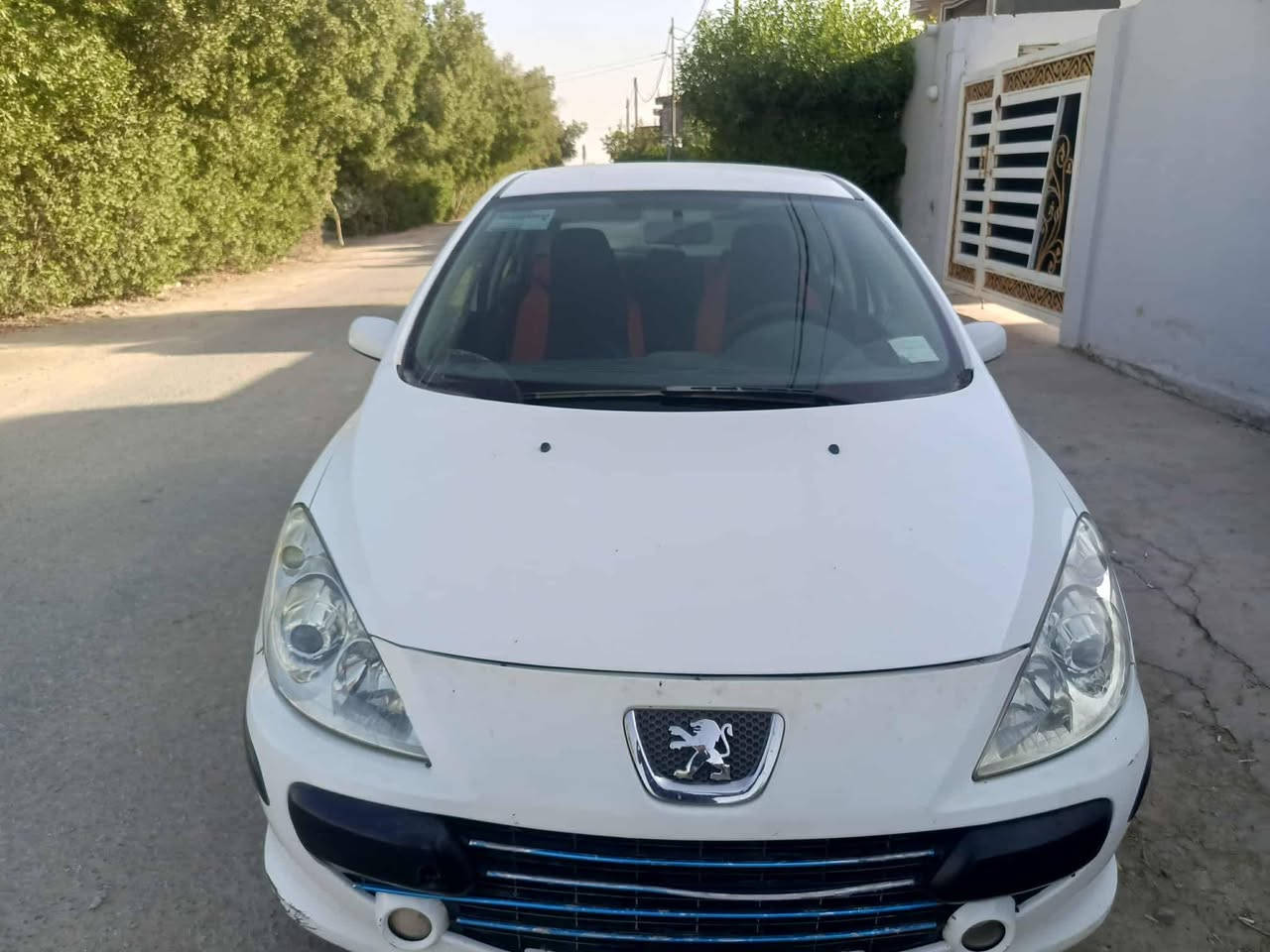 بيجو فرنسي موديل ٢٠٠٦ جاهزة السيارة من كلشي كير محرك تبريد صدر بدون حادث 
السعر 61-للإستفسار***********/اوخاص 
رقم بغداد انكليزي بسمي مكانه بابل
