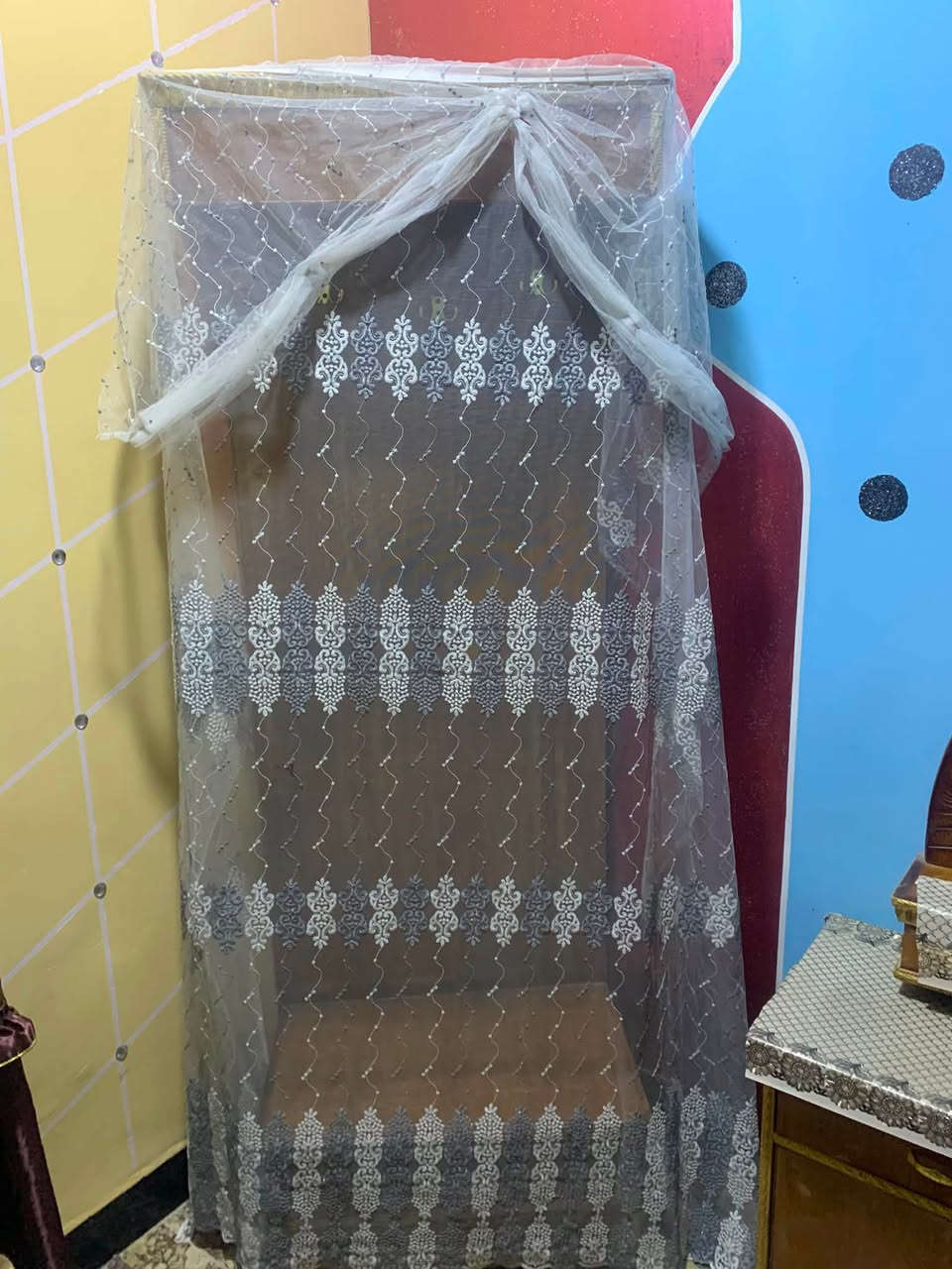 سلام عليكم 
غرفه نوم اللبيع بدون دوشك سعر 325 
مكلف رقم ***********
