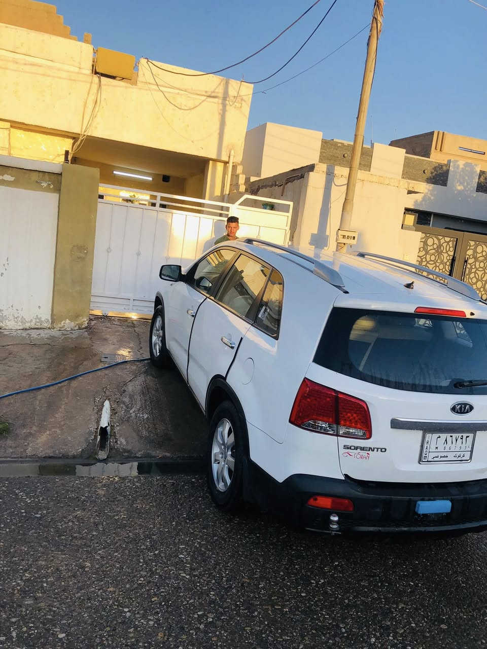 ￼سورنتو ٢٠١٢  
٤ سلندر 
٧ راكب 
رقم كركوك مشروع وطني 
سياره جاهزه و كامله من كلشي
سياره مكفوله 
كير و محرك شرط 
بدون حادث 
***********
