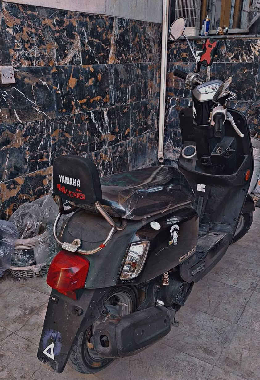 دراجة ماكس بوليس مصطرة. 
دراجة  صاهة 4اشهر من نازلة رمبة. 
كاملة من كلشي اي نقص مابيهة. 
دراجة برغي واحد ممفتوح بيهة . 
تواصل وتساب الرقم (***********)
