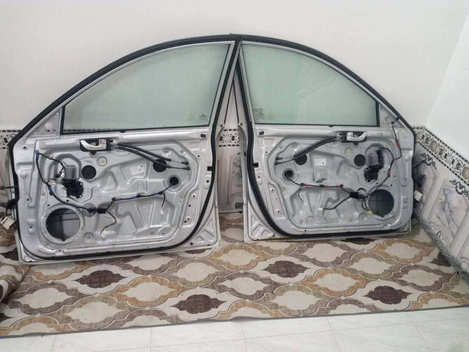 سلام عليكم تخم ابواب سوناتا موديل 6 الحد /10 يرهم مقفلات حاويه شرط نضافه سعر 500 وبي  مجال مكاني نجف ***********
