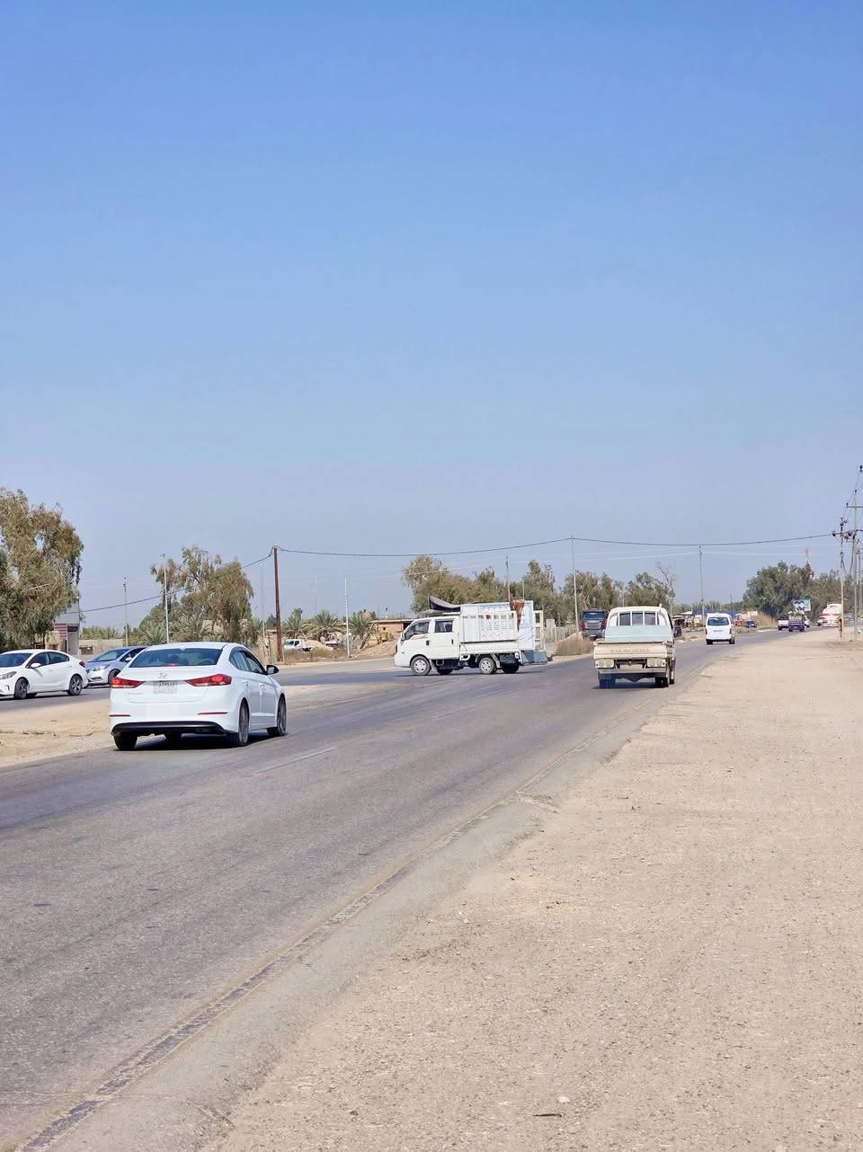 السلامً عليكم الموقع مفرك السده تجاري
قطعه ارض عقد زراعي قرار 117 للبيع وجها على شارع حله بغداد 

الواجها 16 متر والباقي نزال المساحه الكليه 700 متر  زائد محرم شارع حله بغداد  لتصبح القطعه 1400 متر 
القطعه مسيجه بلكامل بسيم Prc
يتعهد البائع ان القاطعه خارجً المحرمات علماً ان القطعه ركن على شارعين 

للأستفسار الأتصال على 

***********

***********
