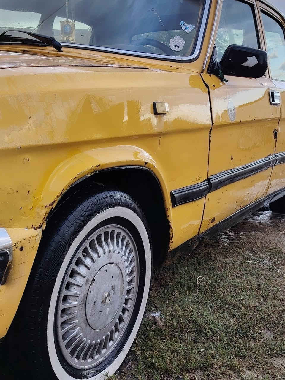 سلام عليكم
فولكه للبيع موجيل 2003 مكينه ونجي محوره كلهه سيدان حداديه 95 % كهربائيات جاهزه كلشي شغال بيه لايت بيه مال جمره بيكم قوي باتري جديد السياره مال جناي مداور ثاني يوم رقم بغداد
السعر بـ 18 و بيه مجال 
مكاني ذي قار / قضاء الشطرة / عشائر ال جهل
***********
