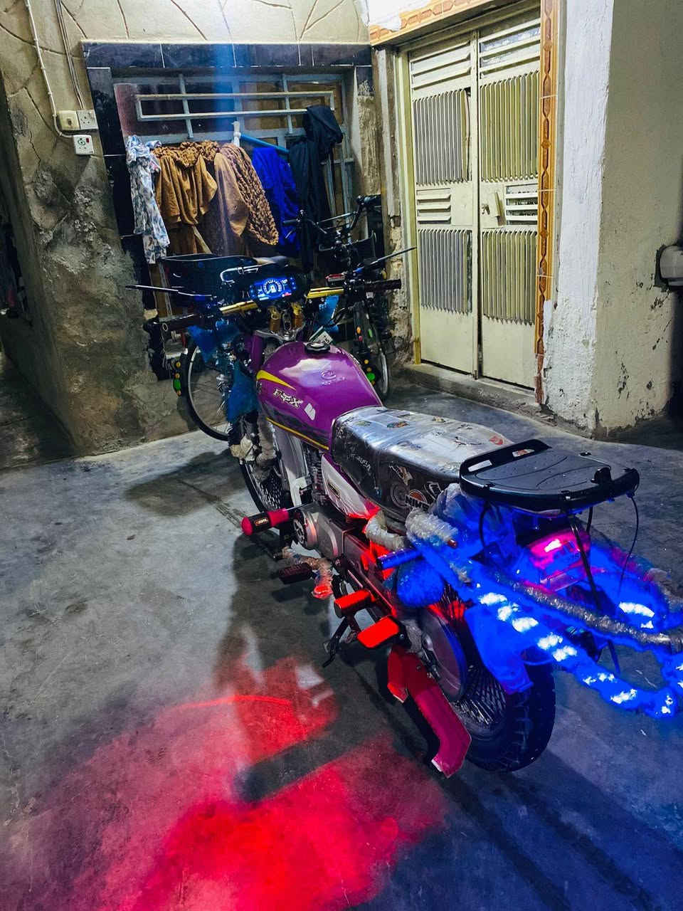 تايكر للبيع السعر 925 او بي مجال ***********
