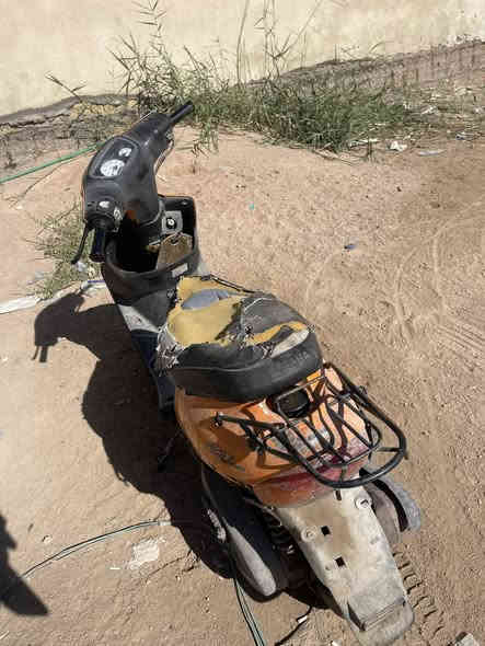 دراجه بي جي مجفته مره واحده
الحاله تعمل بشكل جيد يعني نكره سلف 
عوزها كشن وغسله زينه ترجع بلاد  السعر350 وبيها مجال للشراي ***********
