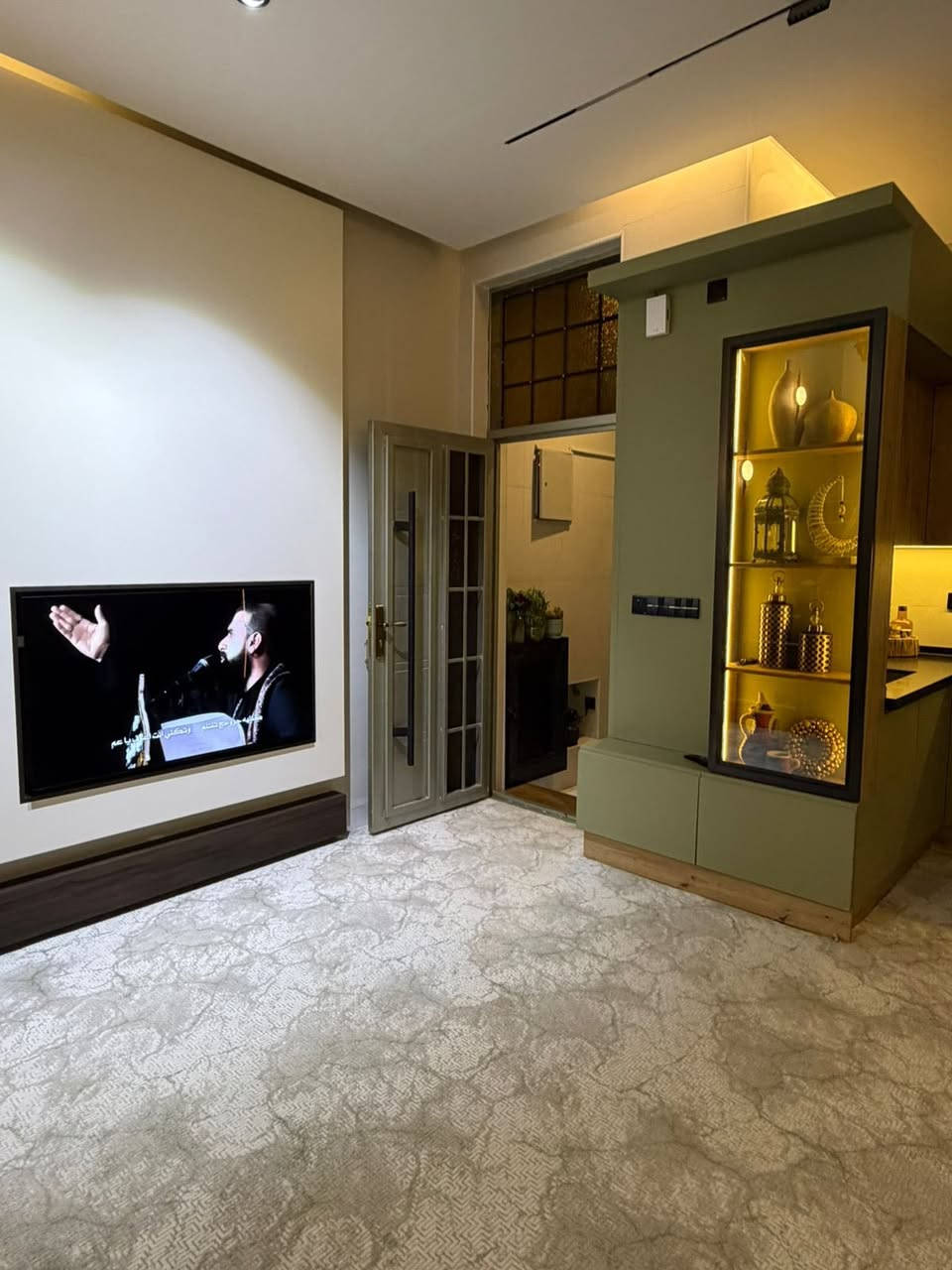 أحلى 50 متر بكربلاء 🏡😍🌝
للبيع بيت 50 متر سند 25  بشارع احمد الوائلي ( فرع الحداد ) مع الاثاث 😉😍

طابقين ونص غرفتين نوم 🛌 

السعر 155 مع الاثاث وبي مجال بسيط 

***********
