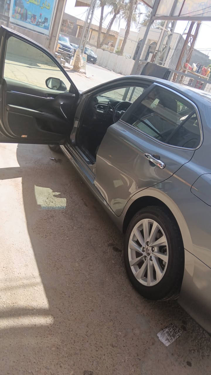 السلام عليكم للبيع
السيــــارة : كامري
الـضرر  : جارملغ وبنيد
المـــــــوديــــــل :2024
لـون الســـــــيارة :فيلي
ألمسافة ألمقطوعة : 
حجـــم المحــرك : 1600 هايبرد
رقــــم اللوحـــــة :  
الـــــســعــــــــر : 210 وبيهة مجال بسيط

———————————————————————
المواصفات 
رادار أمامي 
كروس سرعة
تحديد مسار 
كامرة خلفية 
تحكم أستيرن 
مود درايف 3 أنظمة للقيادة 
___________________________
العنوان: بغداد الفحامة قرب جزيرة بغداد السياحية
للأستفسار الاتصال:***********
