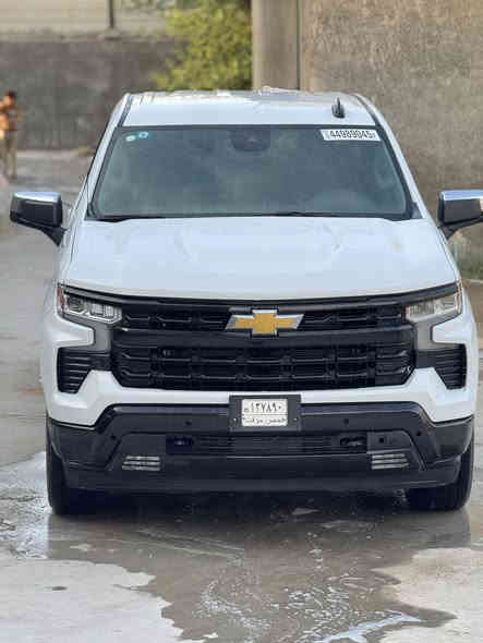 السلام عليكم مكلف بالنشر 
سلفرادو مديل 2025 
بدي قصير باب طويل 
فئه LT 
ماشيه 1000 فقط 
كتاب شهداء وكاله عامه ب اسم اخته 
بيه بس البنيد صبغ و جم مكان بي بارد 
السعر 290 قفل 
الرقم ***********
رقم بصره محرك 5.3  8 سلندر
