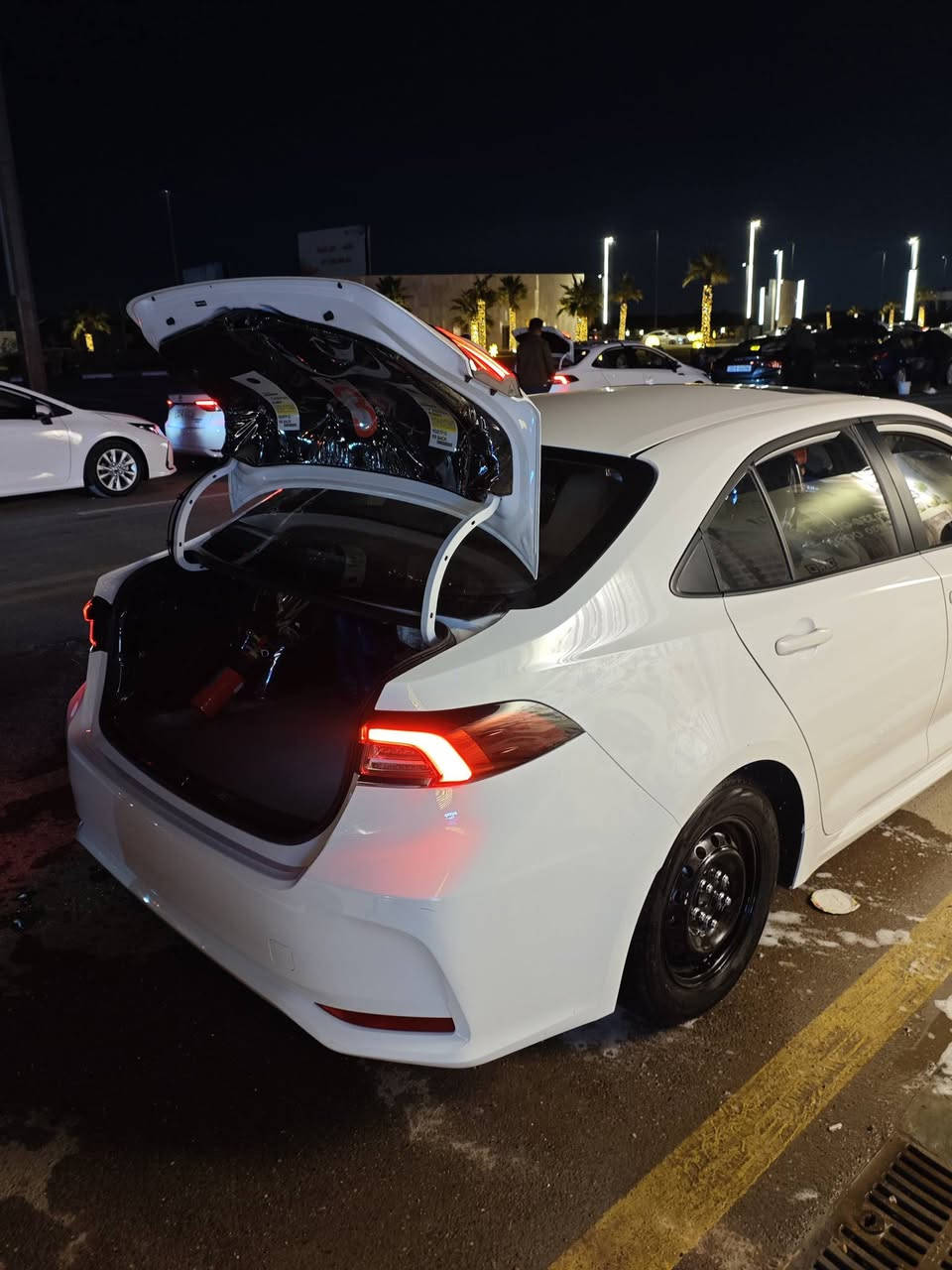 كورلا ٢٠٢٥ ماشيه ١٢ الف بيه بس هاي طخه بلباب سايق كد اصبع موضحهه بتصوير سياره جديده ب معنئ الكلمه 160وبيه مجال مكاني بغداد شعب ***********
