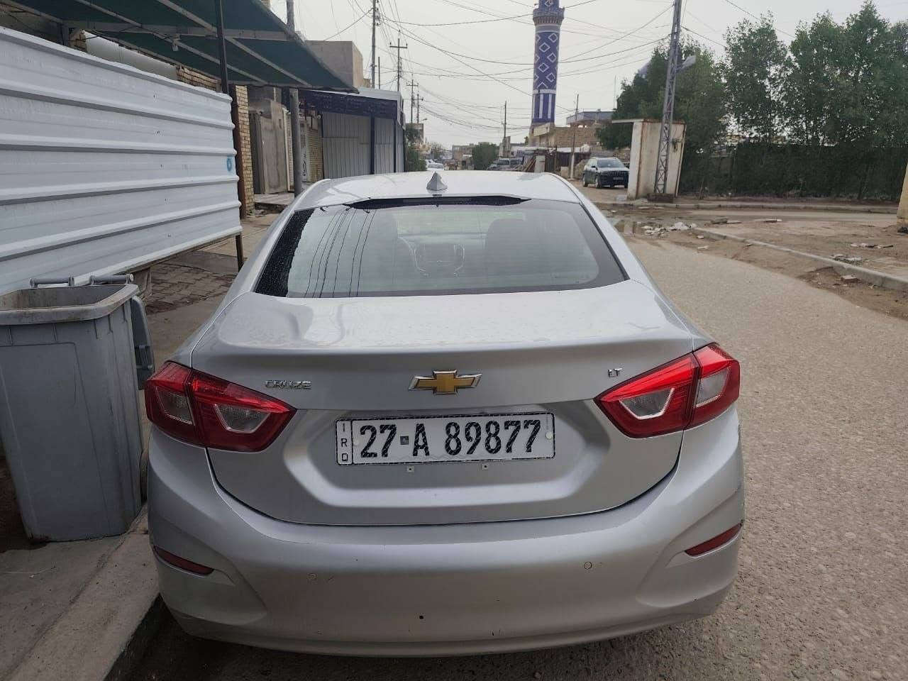 سلام عليكم شباب سيارة شوفر كروز  2019 LT
حساسات خلفيه
 كامره دواره
 اوتو ستوب
 مثبت سرعه
 كشنات تدفئ
 اطفاء ذاتي
 تشغبل عن بعد
اما ضربته جاملغ وبنيد بمريكا وبلعراق ضربه جاملغ خلفي ضربه خفيفه ومصلح تبريد مكينه بيها خيط تبخير 
نوزلات جدد لايتات جدد بلكات جدد كلشي بيها شغال و جديد 
73$ قفل 
***********
